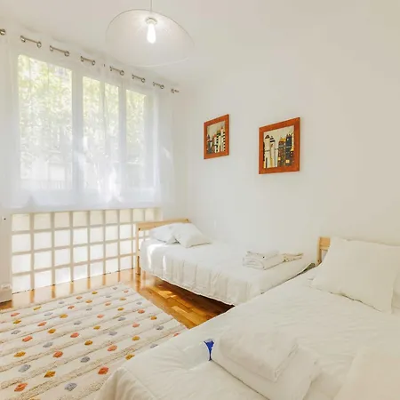 Bel - 2bdr 4p Near Buttes Chaumont Διαμέρισμα *