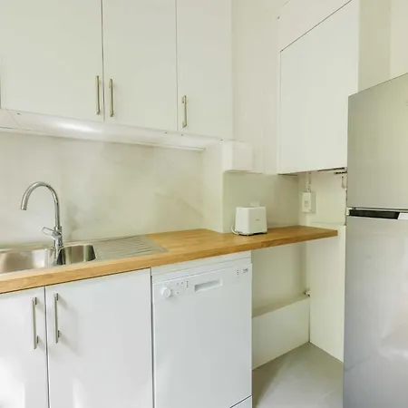 Bel - 2bdr 4p Near Buttes Chaumont Παρίσι