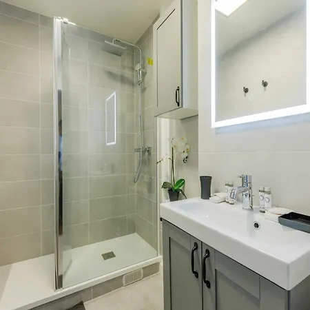 Bel - 2bdr 4p Near Buttes Chaumont Διαμέρισμα